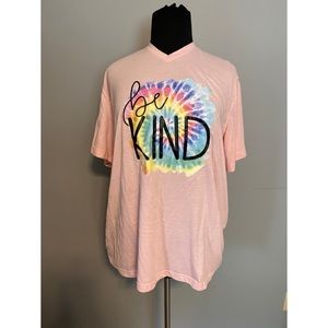 BE KIND plus size v-neck graphic short sleeve tee